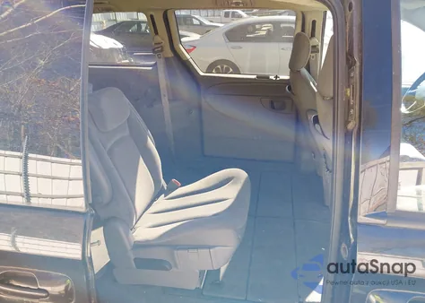 2006 Chrysler Town & Country Touring from USA, damaged, VIN 2A4GP54LX6R775541